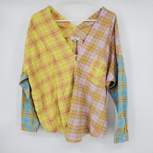 NWT Fate Women's Multicolor Button Front V Neck Plaid Long Sleeve Shirt Medium - Picture 1 of 11